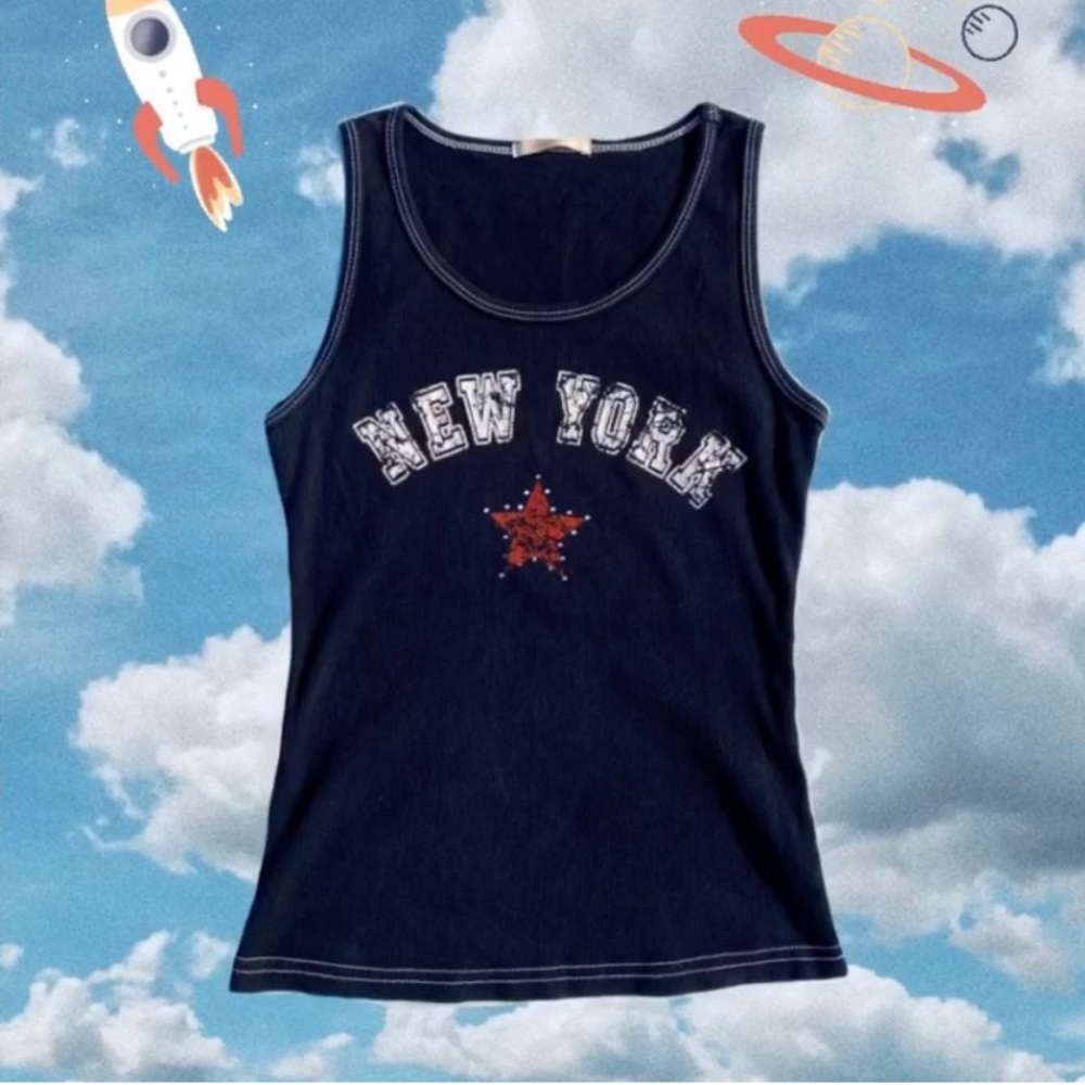 Vintage Y2K tank top 💫
